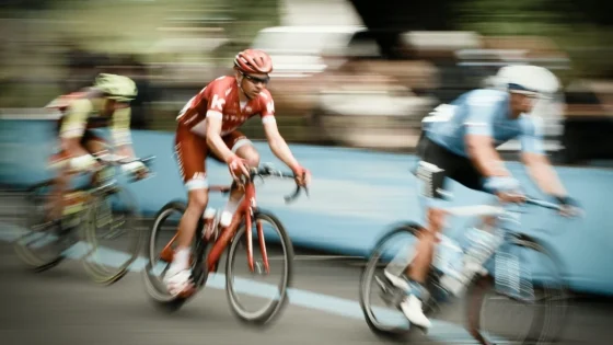 Cyclists in a sprint interval training race